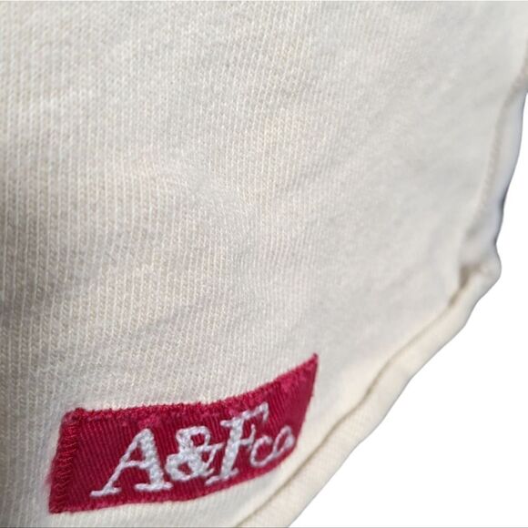 Vintage Abercrombie Cream Button Logo Long Sleeve Tee Shirt - Picture 6 of 8